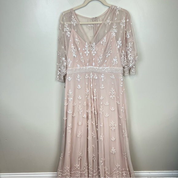 New Mac Duggal Blush V Neck Flutter Sleeve Embellished Mesh Gown, Size 10 - Picture 3 of 9